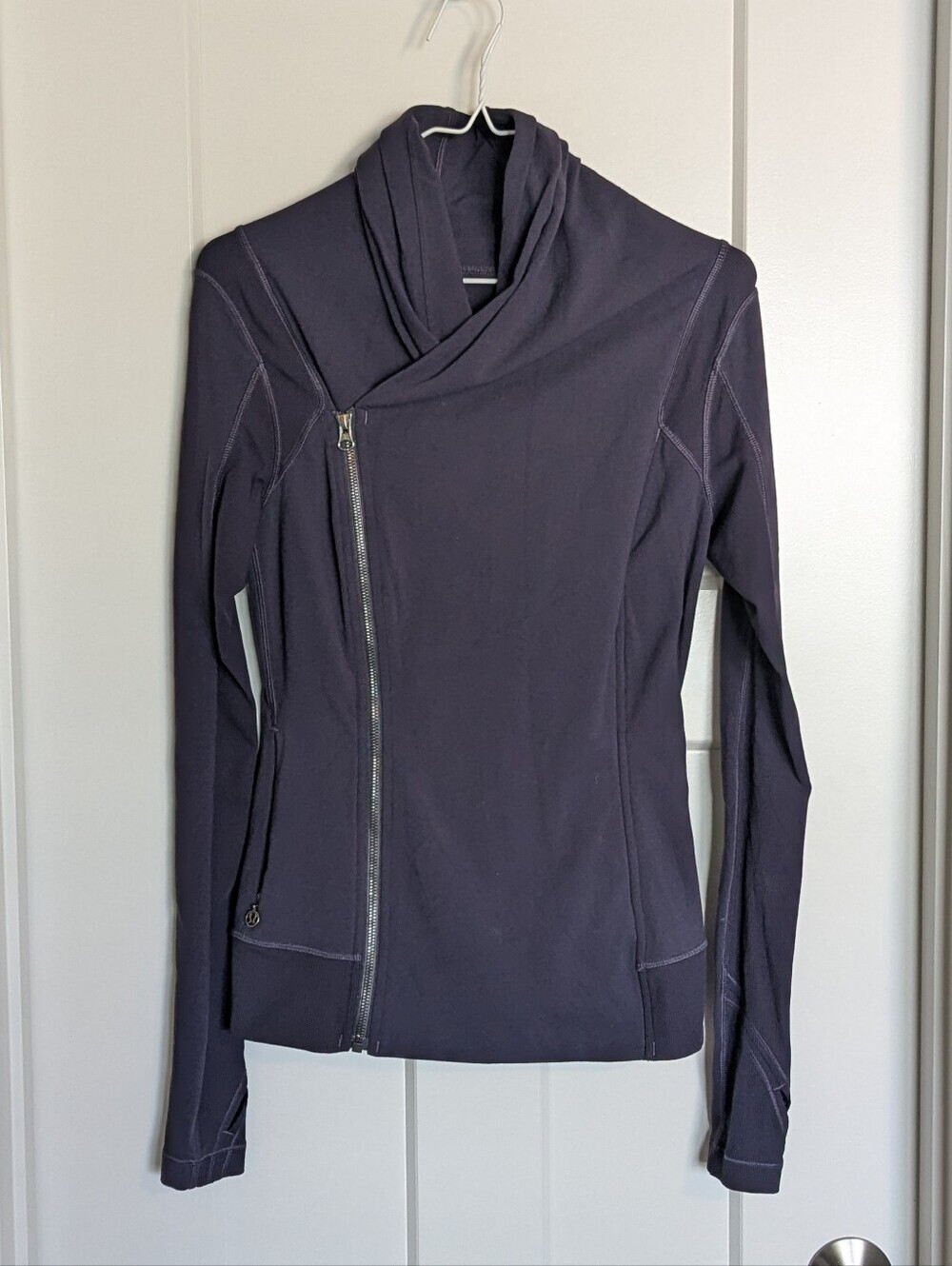 Lululemon Bhakti Yoga Jacket - Black Grape Purple sz 6
